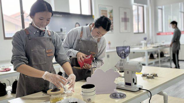 春花茶咖活动奏响春日乐章麻将胡了模拟器云南保山：