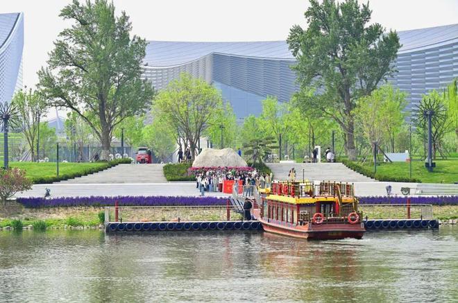 ：三大+书市+特色小镇打卡文旅新地标PG麻将胡了120小时玩转副中心-2(图1)
