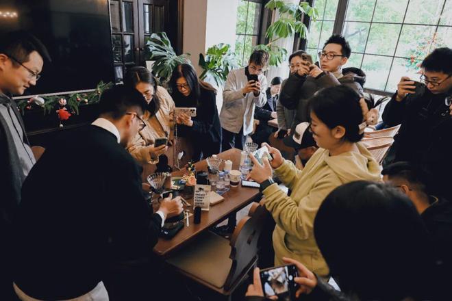 局慢下来才懂座舱便是咖啡馆麻将胡了试玩模拟器当咖啡(图3)