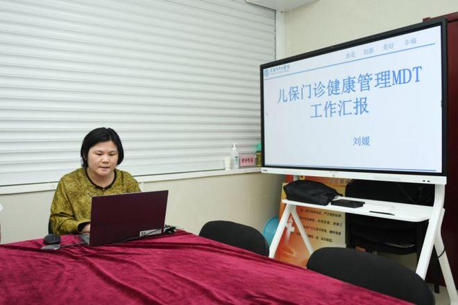 院开展体检人员专场健康管理活动PG麻将胡了试玩泰安市中心医(图3)